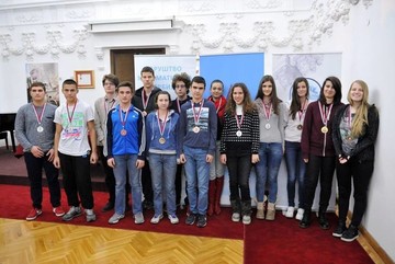 Ученици МГ победници турнира "Интеграл куп"