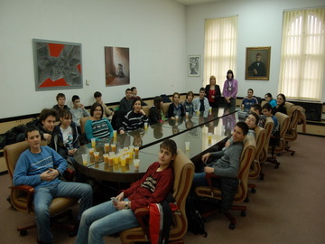 Наши ученици у посети Библиотеци града Београда