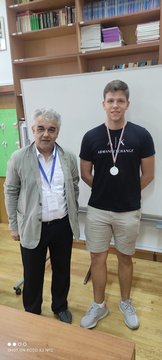Председник Балканске уније физичара уручио медаље