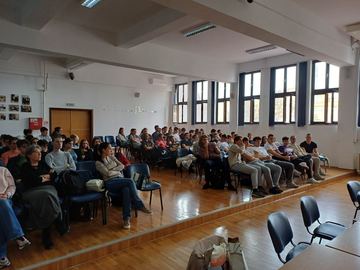 Предавање о основама система одбране Републике Србије