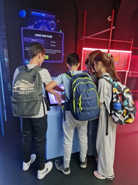 Посета Палати науке