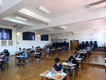 У Математичкој гимназији одржана ЈСМО и изборно такмичење за ИМО